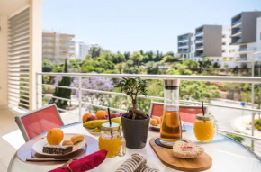 Apartamento luminoso próximo da praia e da marina